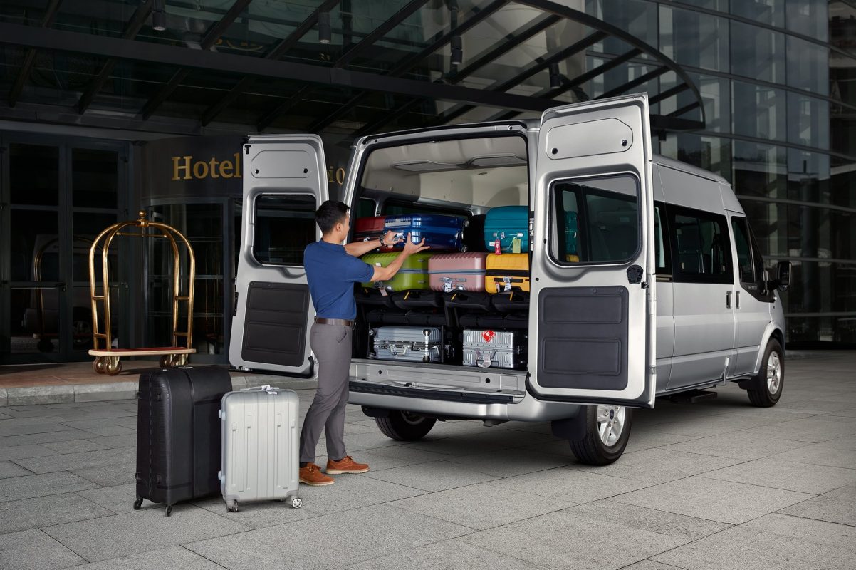 Showroom xe Gia Định Ford