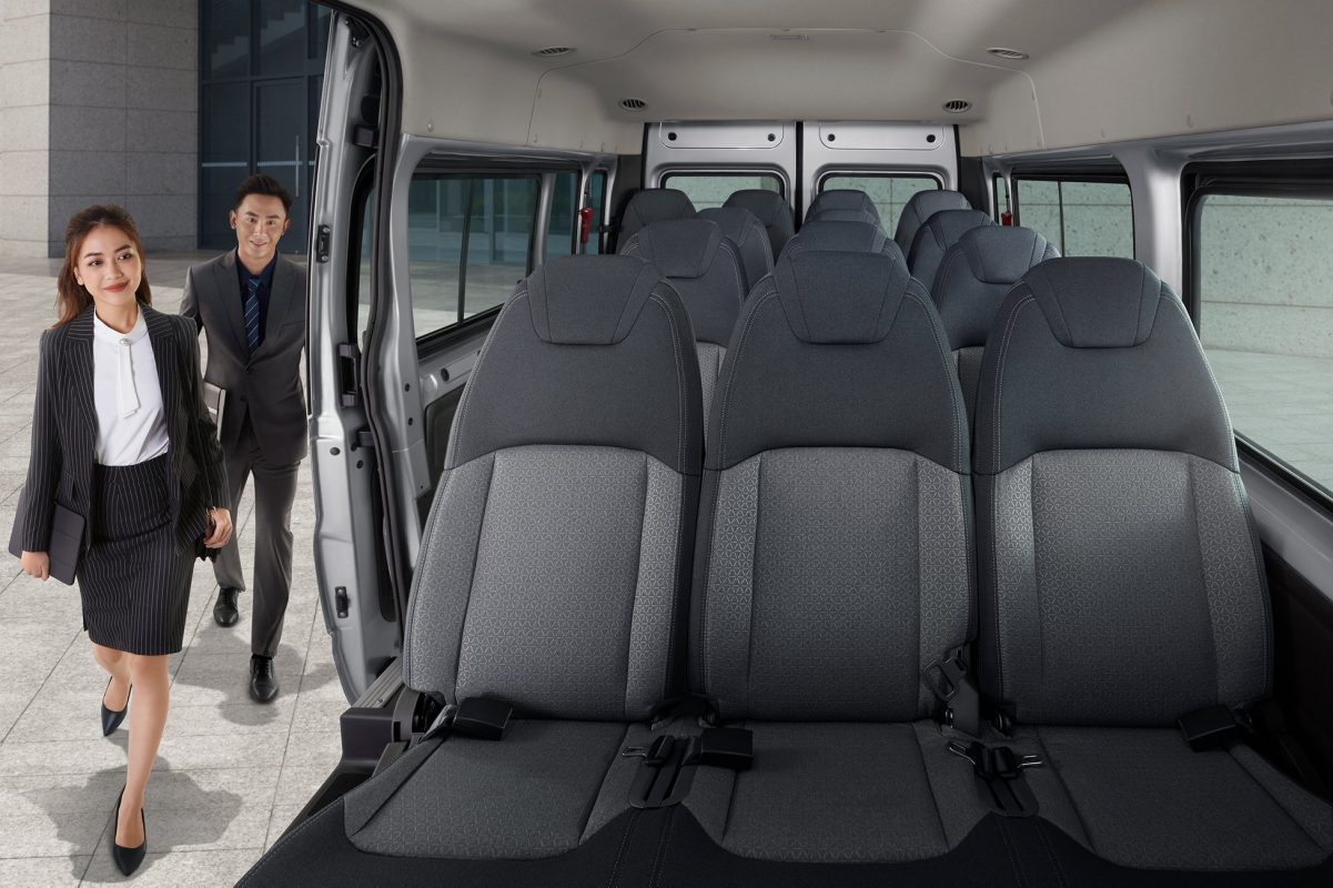 Showroom xe Gia Định Ford