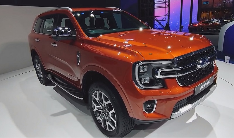 Showroom xe Gia Định Ford