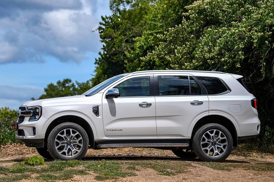 Showroom xe Gia Định Ford