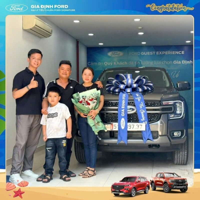 Showroom xe Gia Định Ford