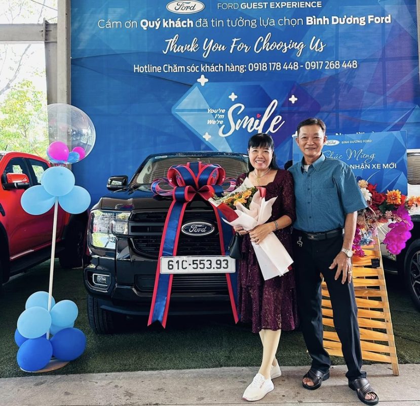 Showroom xe Gia Định Ford