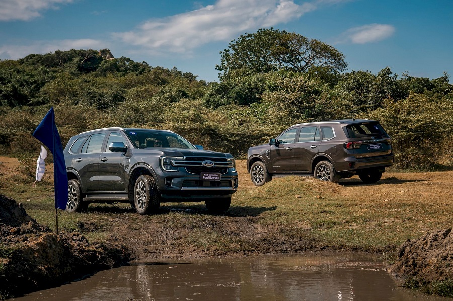 Showroom xe Gia Định Ford