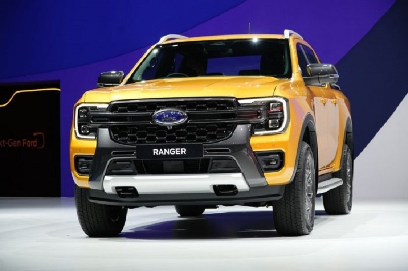Showroom xe Gia Định Ford