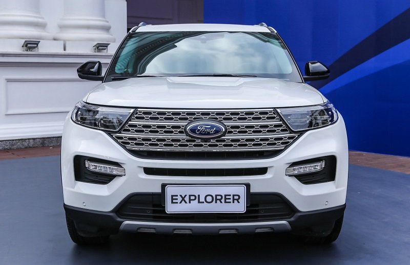Showroom xe Gia Định Ford