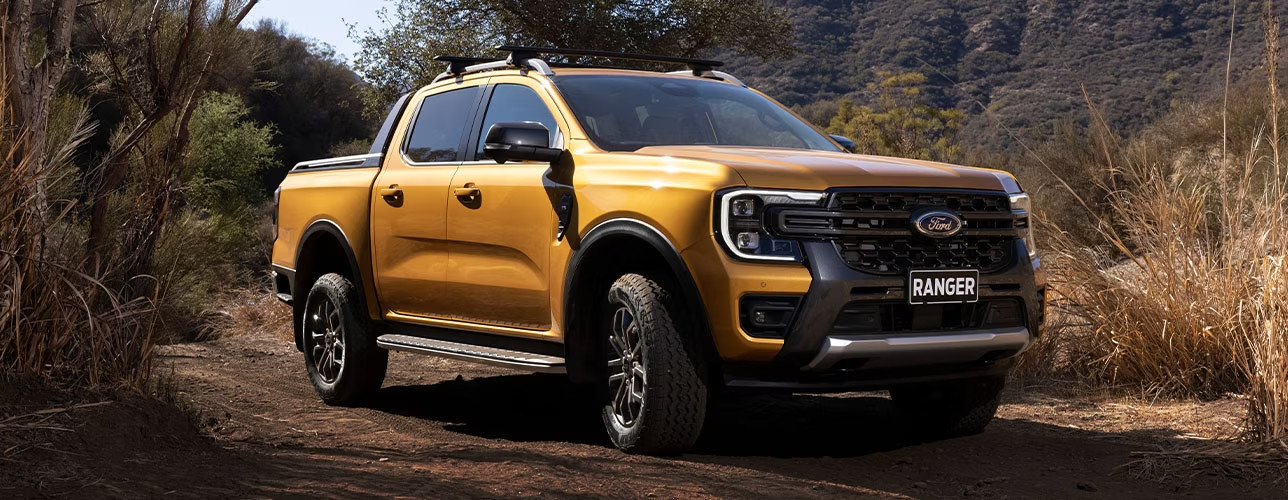Showroom xe Gia Định Ford