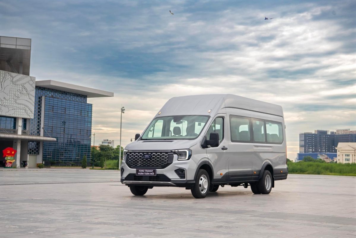 Showroom xe Gia Định Ford