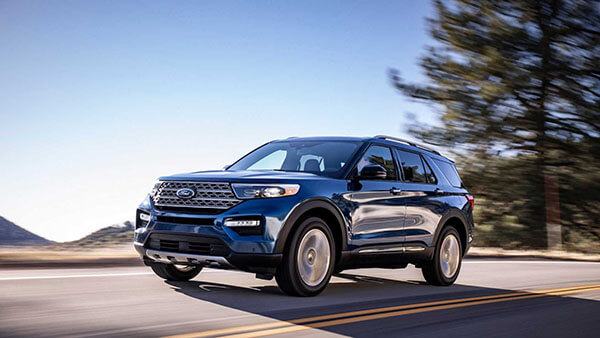 Showroom xe Gia Định Ford