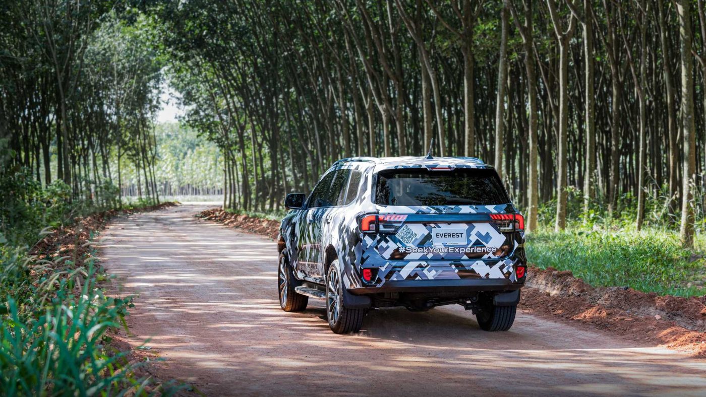 Showroom xe Gia Định Ford