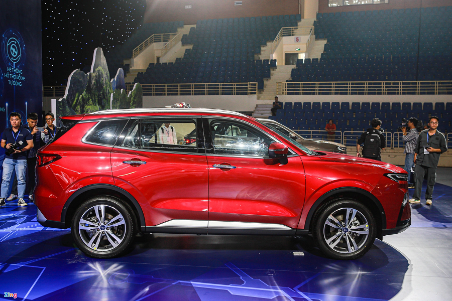 Showroom xe Gia Định Ford