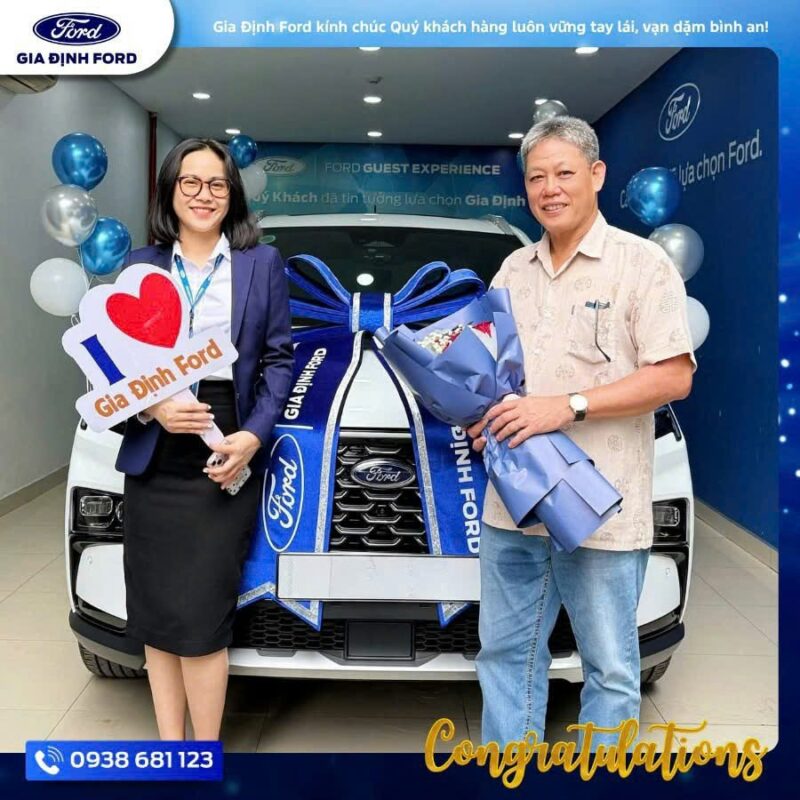Showroom xe Gia Định Ford