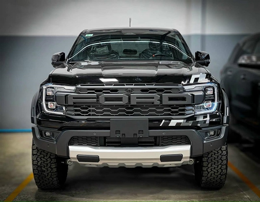 Showroom xe Gia Định Ford