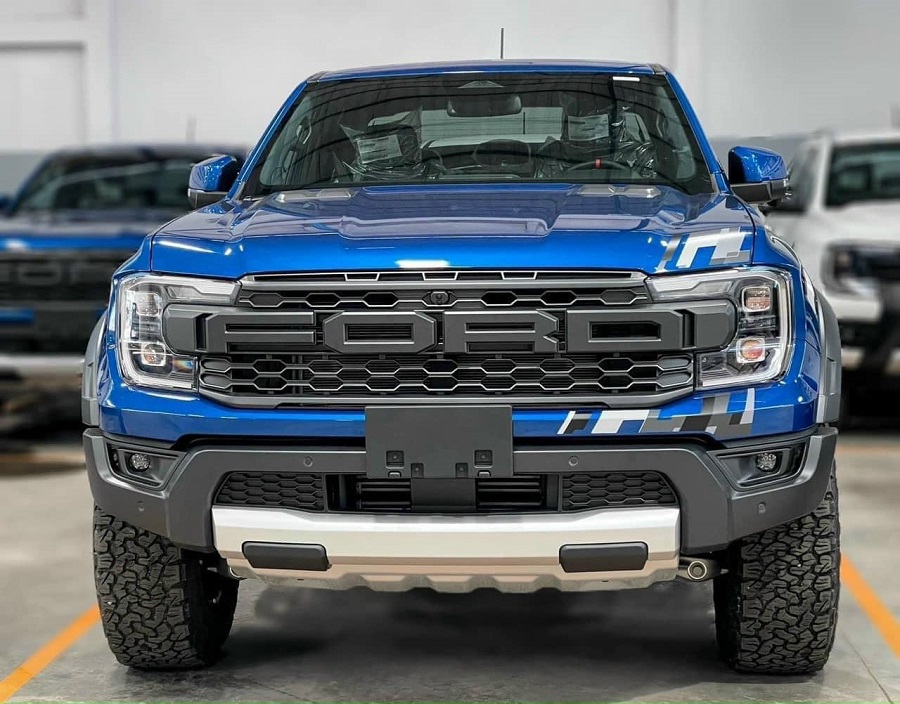 Showroom xe Gia Định Ford