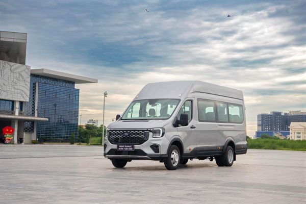 Showroom xe Gia Định Ford